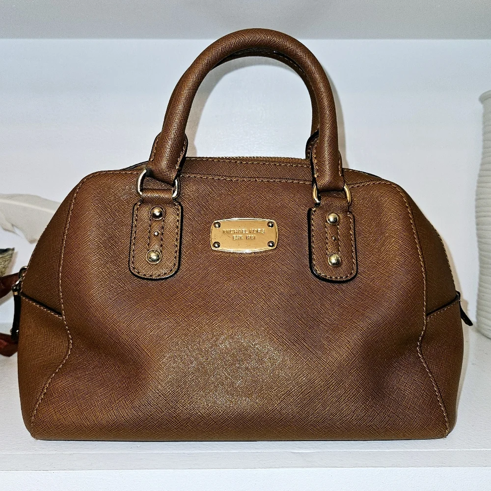 Michael Kors Saffiano Leather bag - Picture 1 of 1